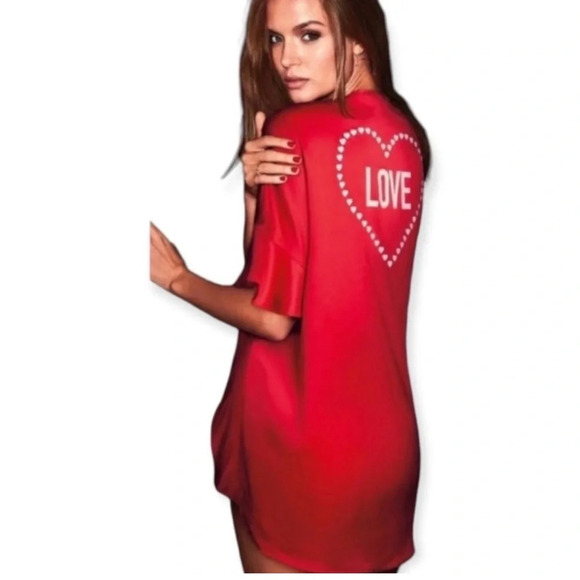 Victoria's Secret Other - Victoria’s Secret red “love” robe